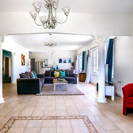 Villa Anthea 빌렘스타트 외부 사진