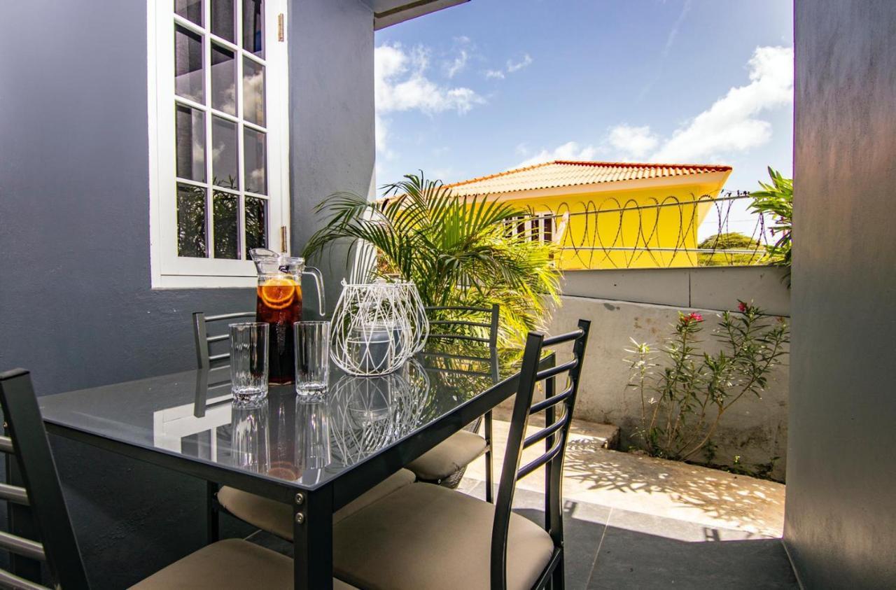 Villa Anthea 빌렘스타트 외부 사진