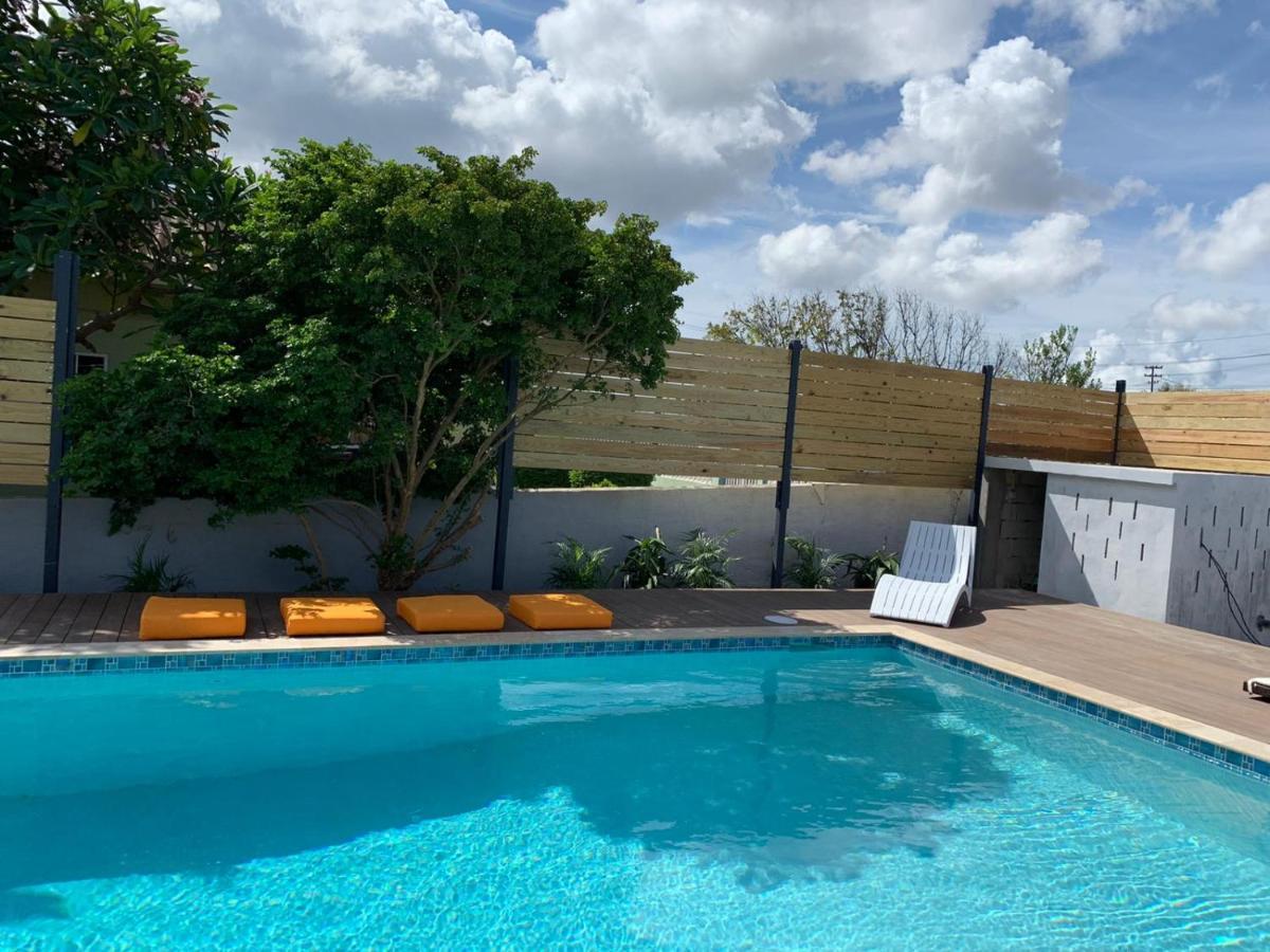 Villa Anthea 빌렘스타트 외부 사진